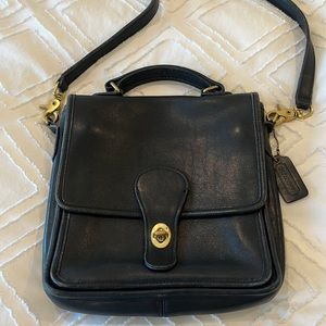 Vintage black leather COACH crossbody